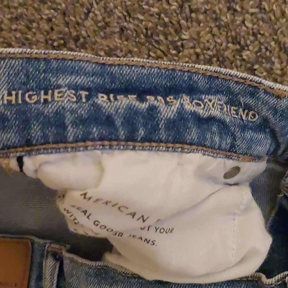 American Eagle Highest Rise 90s Boyfriend Distressed Ripped Jeans 14R - Picture 6 of 8
